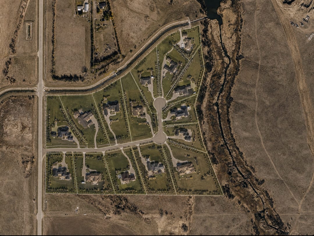 Overhead aerial of the full Aparche plan